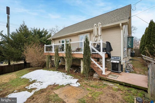 906 DIVISION AVE, Willow Grove, PA 19090