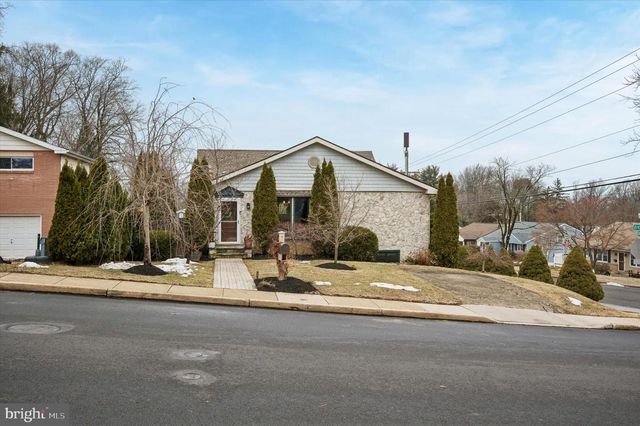 906 DIVISION AVE, Willow Grove, PA 19090