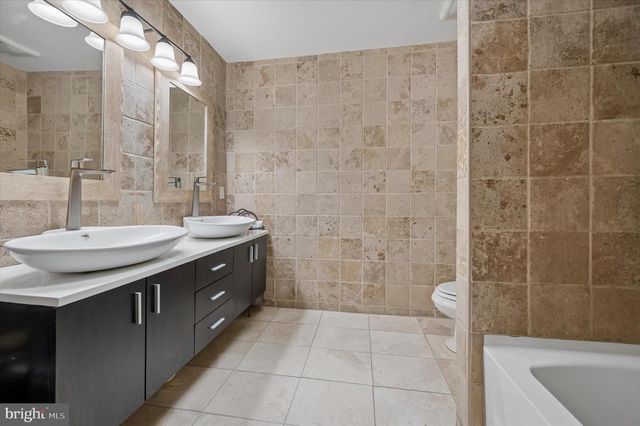 906 DIVISION AVE, Willow Grove, PA 19090