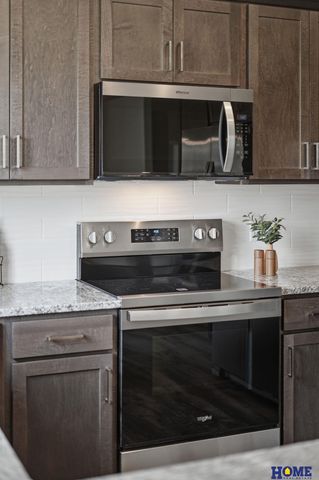 8342 Ryley Lane, Lincoln, NE 68512