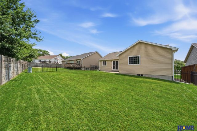 8342 Ryley Lane, Lincoln, NE 68512