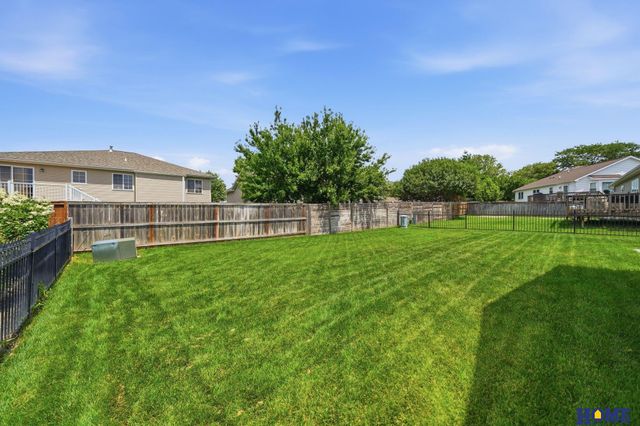8342 Ryley Lane, Lincoln, NE 68512