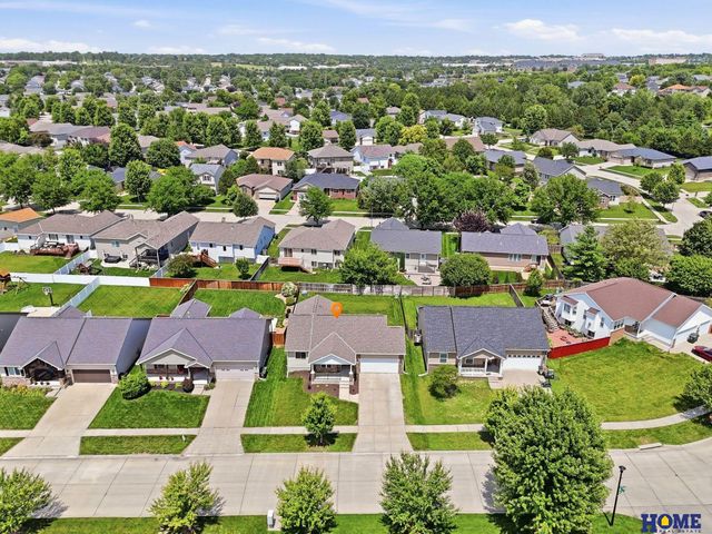 8342 Ryley Lane, Lincoln, NE 68512