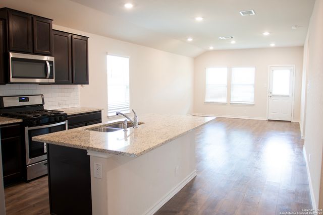 5519 Stormie Keep, San Antonio, TX 78266