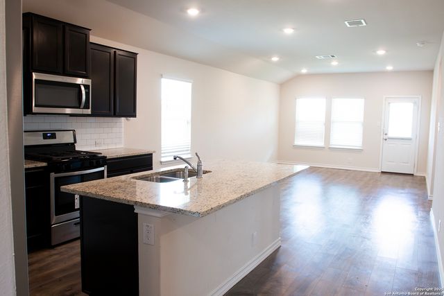 5519 Stormie Keep, San Antonio, TX 78266