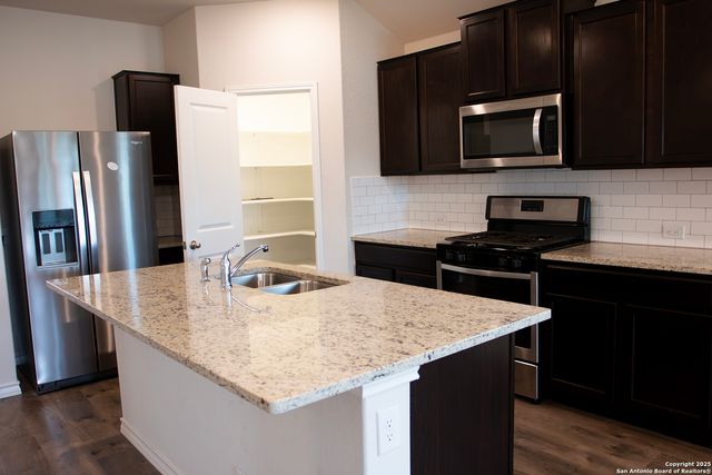 5519 Stormie Keep, San Antonio, TX 78266