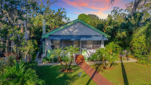 2758 10TH STREET N, St Petersburg, FL 33704