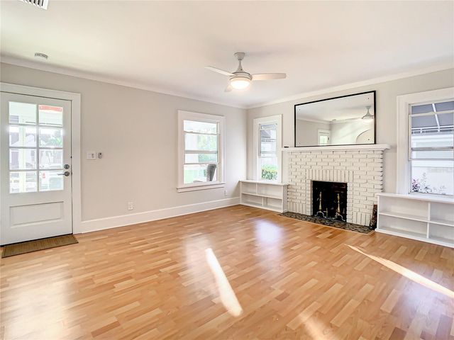 2758 10TH STREET N, St Petersburg, FL 33704