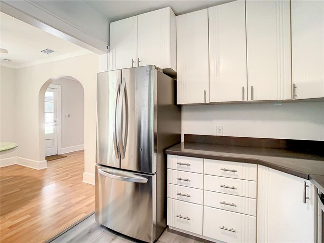2758 10TH STREET N, St Petersburg, FL 33704