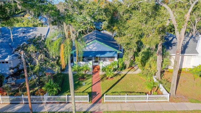 2758 10TH STREET N, St Petersburg, FL 33704