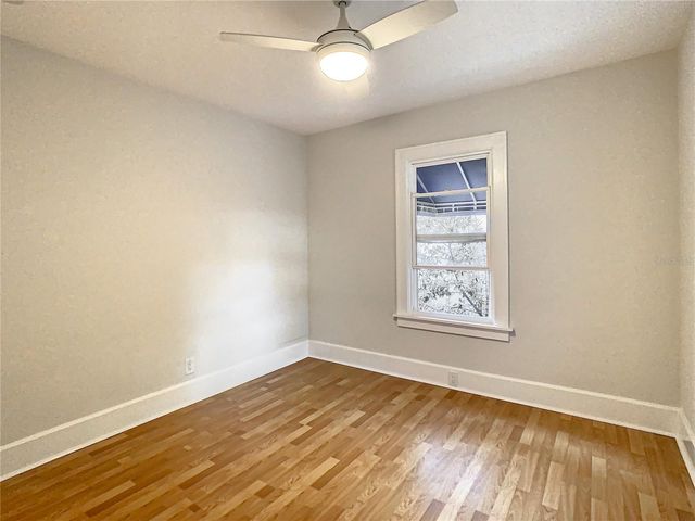 2758 10TH STREET N, St Petersburg, FL 33704