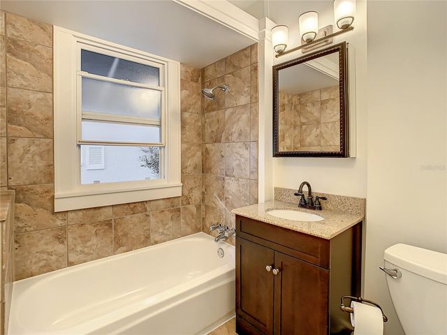2758 10TH STREET N, St Petersburg, FL 33704