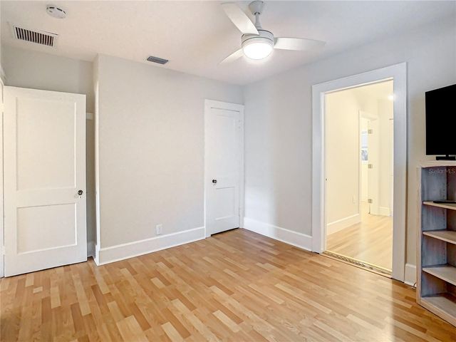 2758 10TH STREET N, St Petersburg, FL 33704