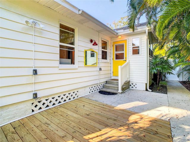 2758 10TH STREET N, St Petersburg, FL 33704