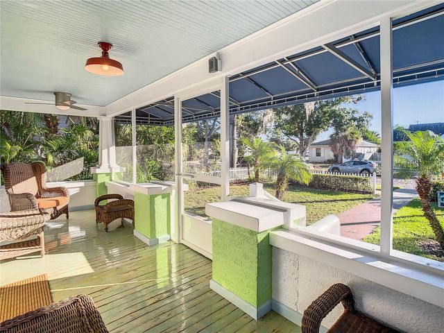 2758 10TH STREET N, St Petersburg, FL 33704