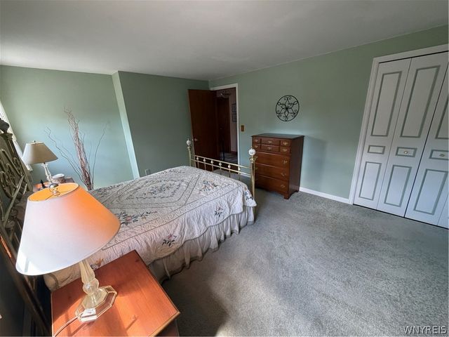 64 Robin Hill Dr Drive, Amherst, NY 14221