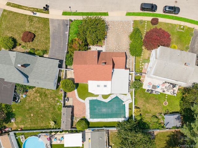 46 Elves Lane, Levittown, NY 11756