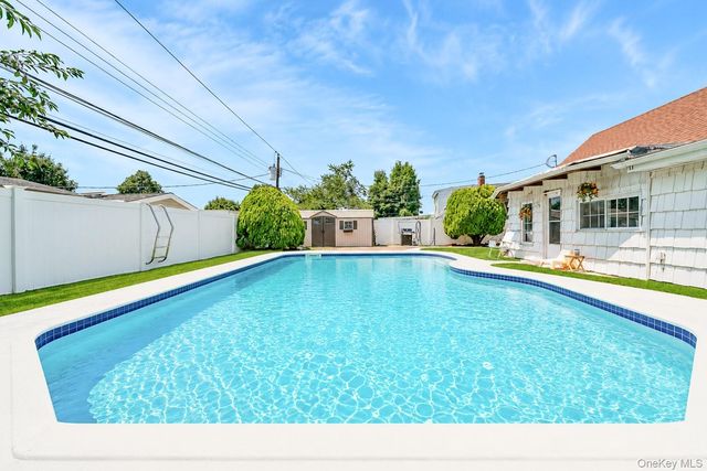 46 Elves Lane, Levittown, NY 11756