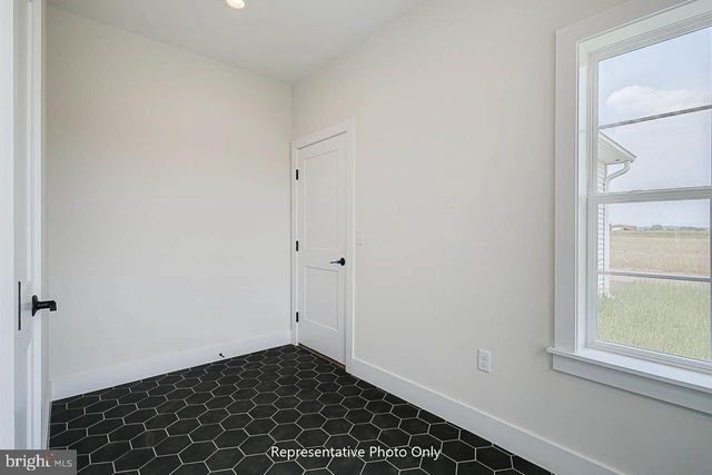 401 STICKLEY DR, Mechanicsburg, PA 17055