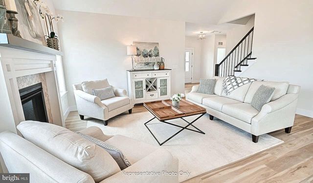 401 STICKLEY DR, Mechanicsburg, PA 17055