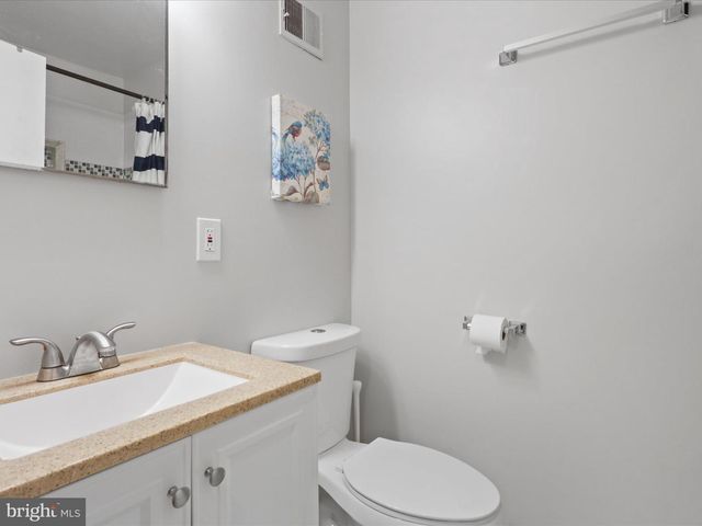 6558 GILDAR ST, Alexandria, VA 22310