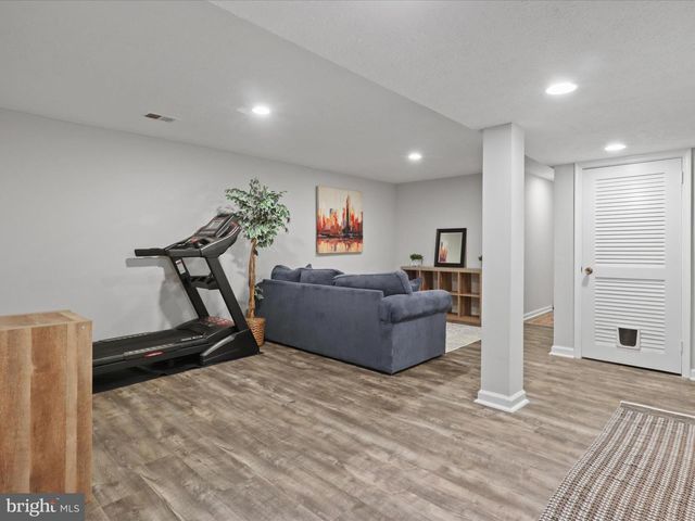6558 GILDAR ST, Alexandria, VA 22310