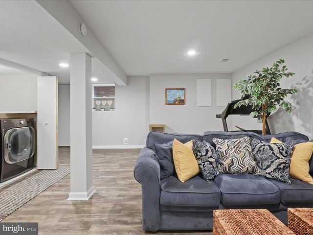 6558 GILDAR ST, Alexandria, VA 22310