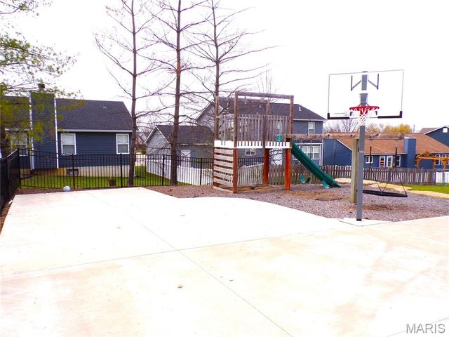 1455 Bridlespur Drive, Wentzville, MO 63385