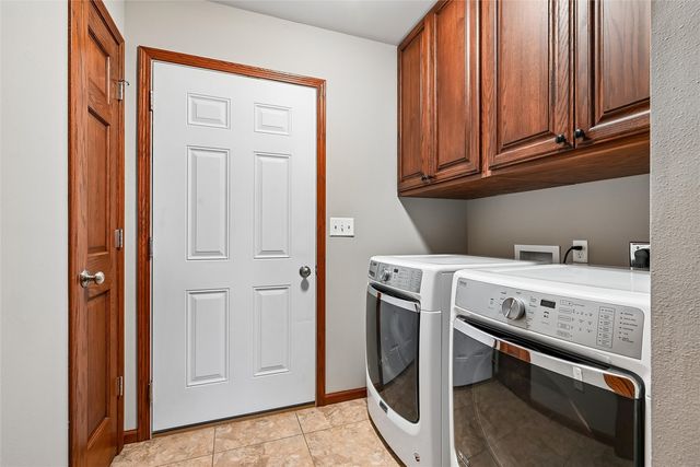 807 Juniper Drive, Independence, IA 50644