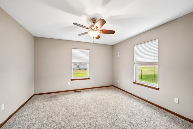 807 Juniper Drive, Independence, IA 50644