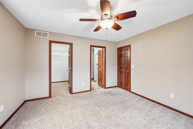 807 Juniper Drive, Independence, IA 50644