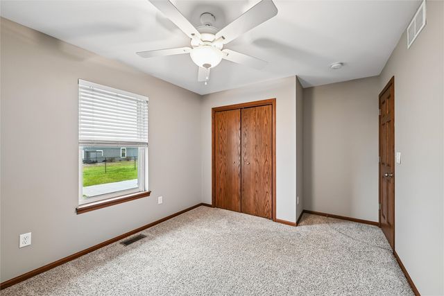 807 Juniper Drive, Independence, IA 50644