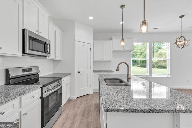 104 Breakwater Way, Perry, GA 31069