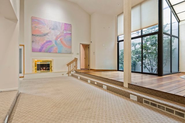 9152 S Michigan Avenue, Chicago, IL 60619
