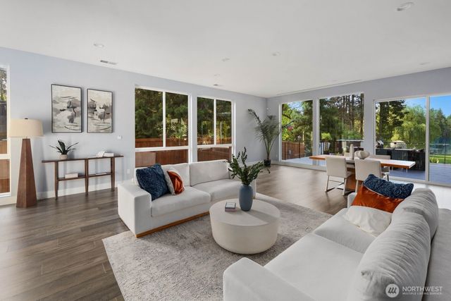 3112 S 337th Street, Federal Way, WA 98001