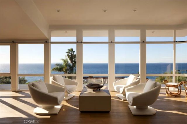 52 N Portola, Laguna Beach, CA 92651