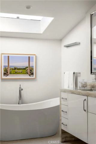 52 N Portola, Laguna Beach, CA 92651