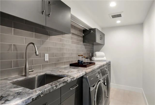 52 N Portola, Laguna Beach, CA 92651
