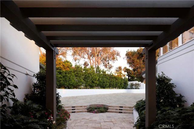 52 N Portola, Laguna Beach, CA 92651