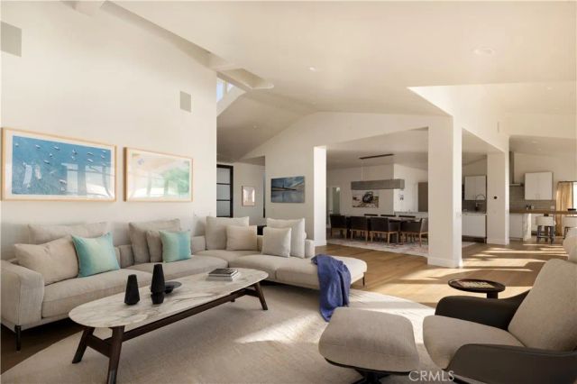 52 N Portola, Laguna Beach, CA 92651