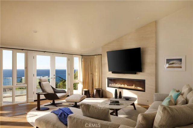 52 N Portola, Laguna Beach, CA 92651