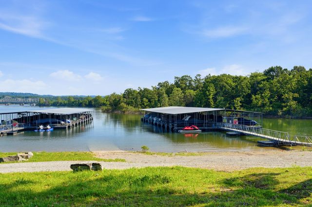 1504 Paradise Landing Road 4, Kimberling City, MO 65686