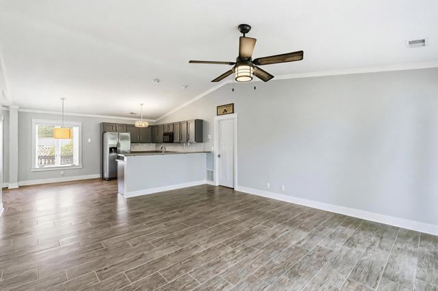 1504 Paradise Landing Road 4, Kimberling City, MO 65686