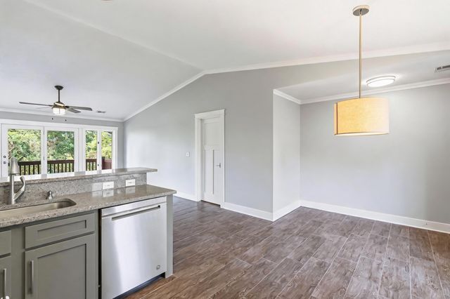 1504 Paradise Landing Road 4, Kimberling City, MO 65686