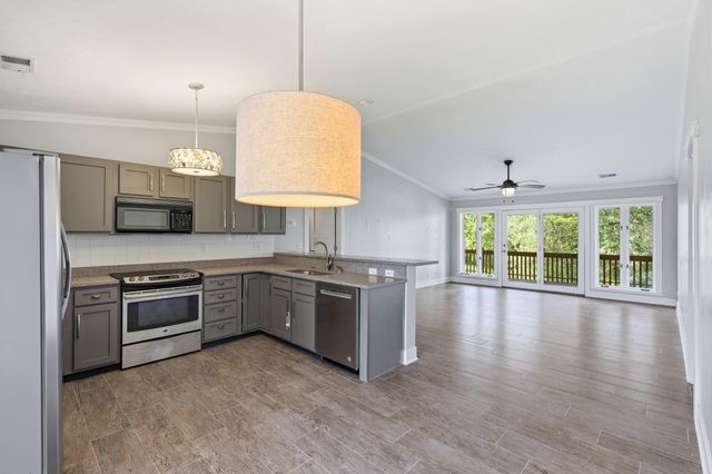 1504 Paradise Landing Road 4, Kimberling City, MO 65686