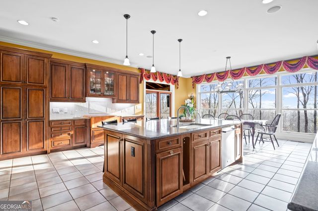 2218 Cross Plains Hulett Road, Carrollton, GA 30116