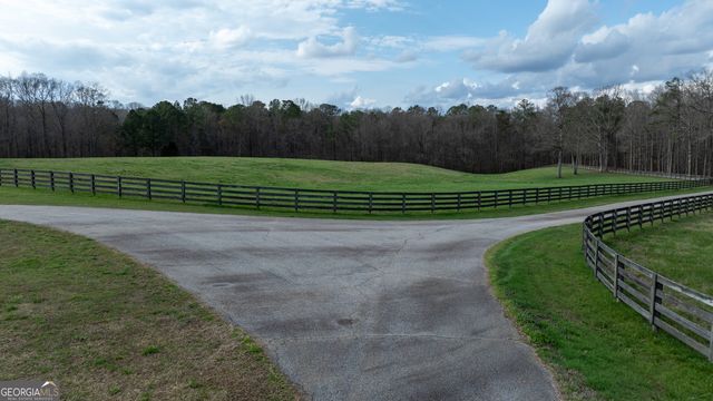 2218 Cross Plains Hulett Road, Carrollton, GA 30116