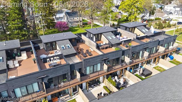 722 E Parent Avenue, Royal Oak, MI 48067