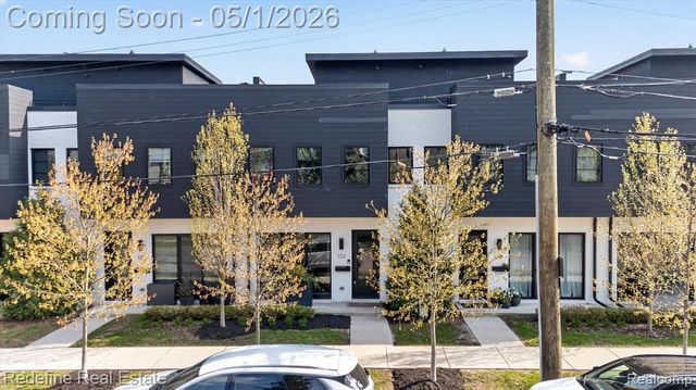 722 E Parent Avenue, Royal Oak, MI 48067