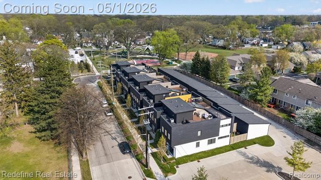 722 E Parent Avenue, Royal Oak, MI 48067